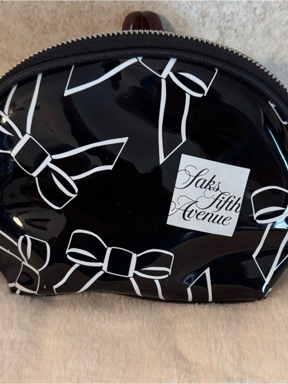 Saks Fifth Avenue Black and White Bow Print Cosmetic Bag NWOT